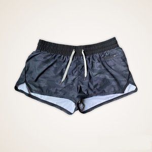 Vuori Clementine Shorts in Black Watercolor Camo